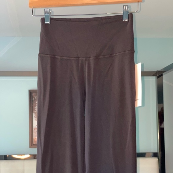 NEW Lululemon Groove Pant Flare Super High-Rise *Nulu Black 2021 W5DKMS Sz 4 - Picture 3 of 6